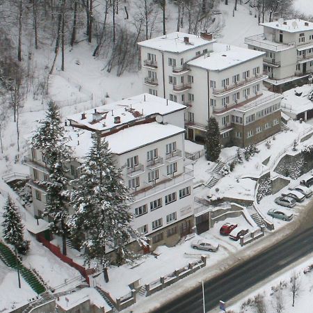 Bed and Breakfast Domy Wczasowe Tryumfy Криниця-Здруй Екстер'єр фото