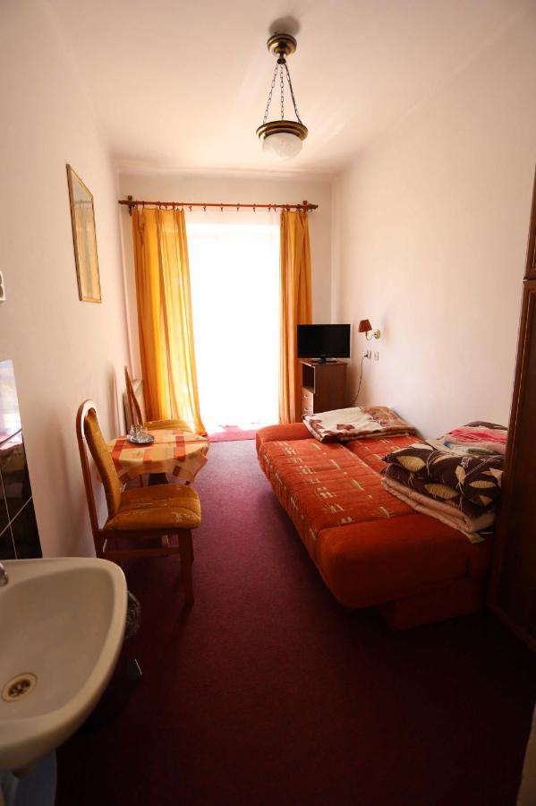 Bed and Breakfast Domy Wczasowe Tryumfy Криниця-Здруй Екстер'єр фото