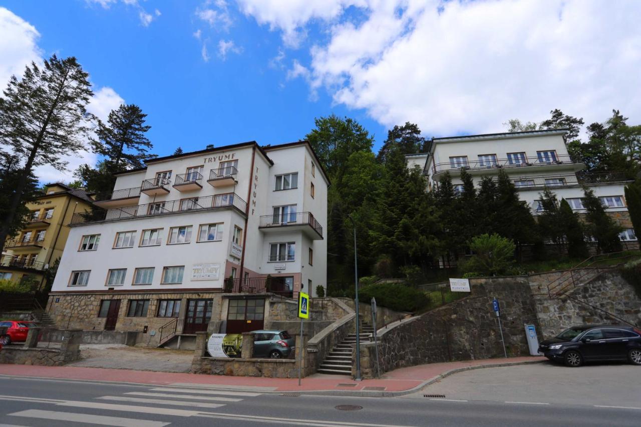 Bed and Breakfast Domy Wczasowe Tryumfy Криниця-Здруй Екстер'єр фото