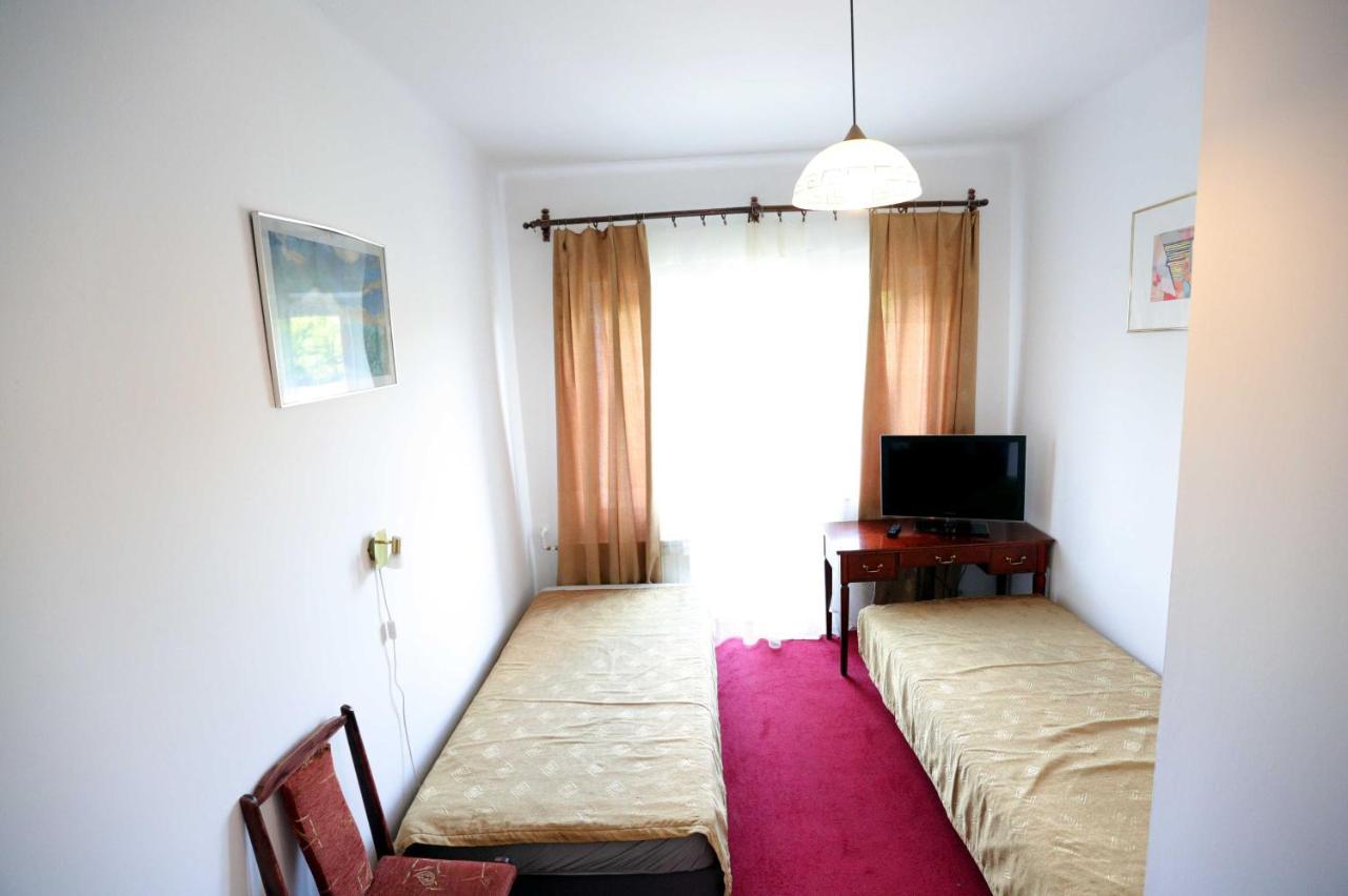 Bed and Breakfast Domy Wczasowe Tryumfy Криниця-Здруй Екстер'єр фото