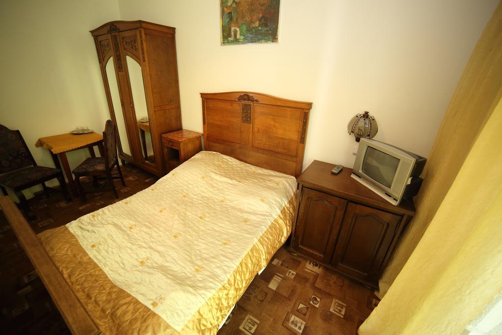 Bed and Breakfast Domy Wczasowe Tryumfy Криниця-Здруй Номер фото