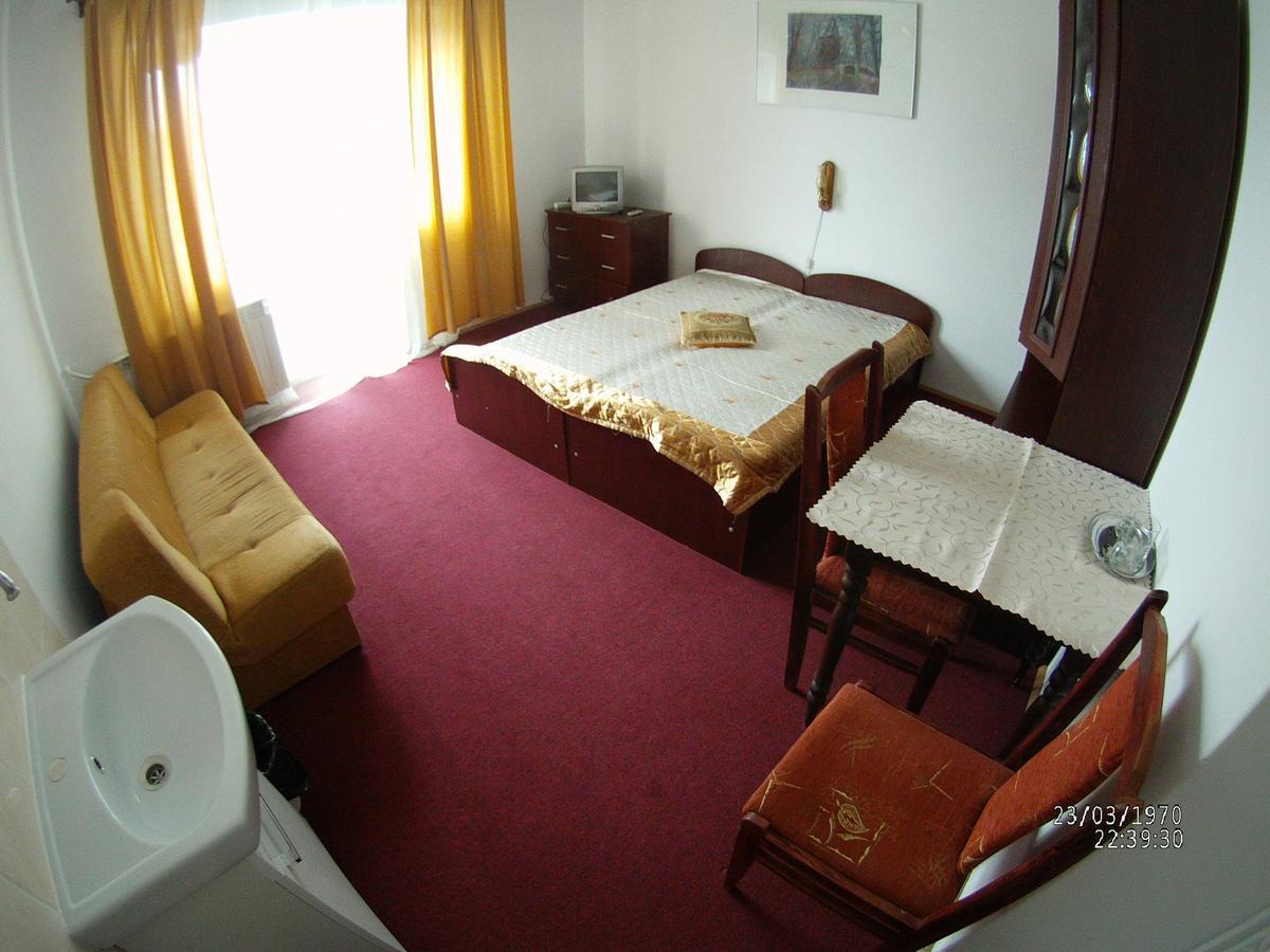 Bed and Breakfast Domy Wczasowe Tryumfy Криниця-Здруй Екстер'єр фото